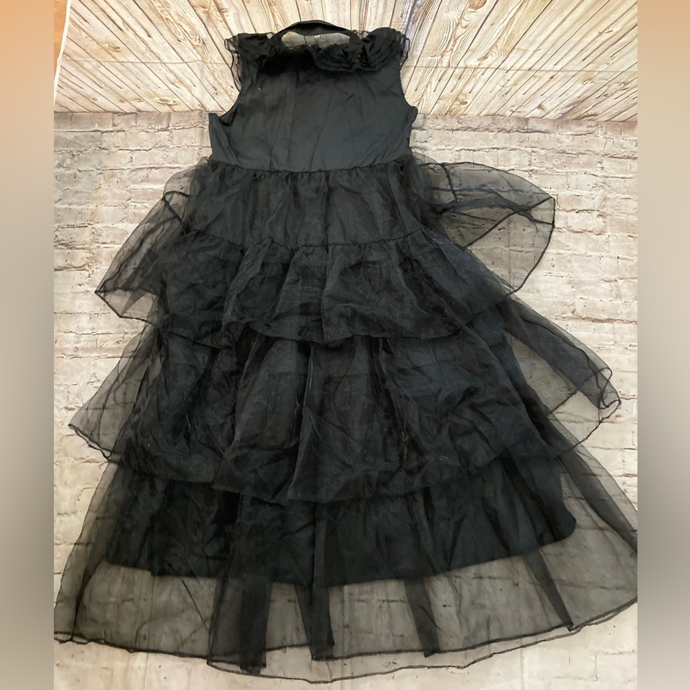 Elegant Black Maxi Dress - Picture 7 of 11